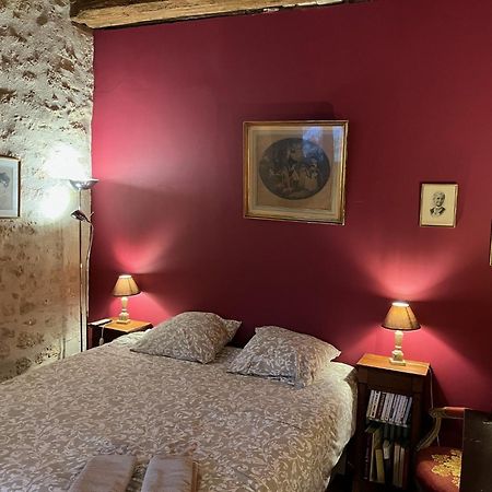 Apartamento Le Refuge Des Cordeliers Laon Habitación foto
