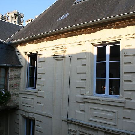 Apartamento Le Refuge Des Cordeliers Laon Exterior foto