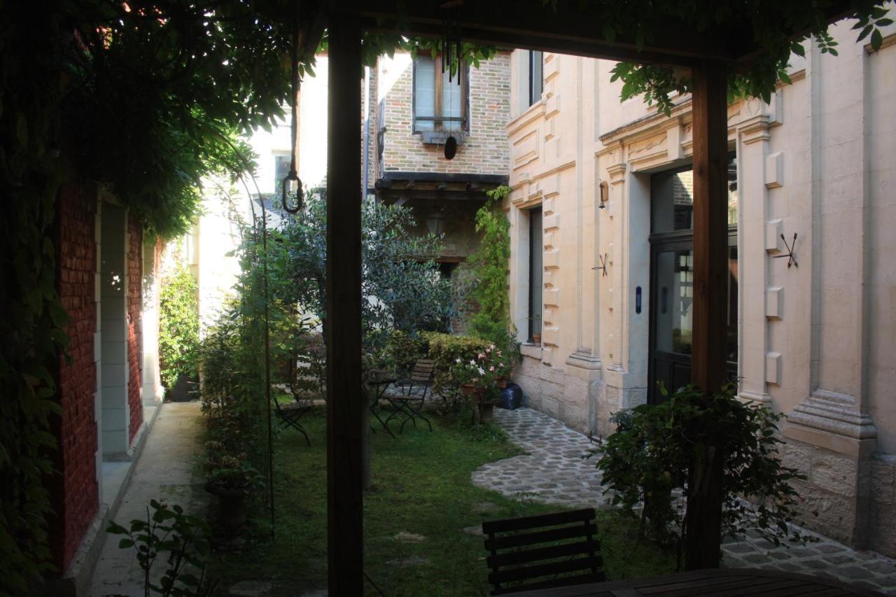 Apartamento Le Refuge Des Cordeliers Laon Exterior foto