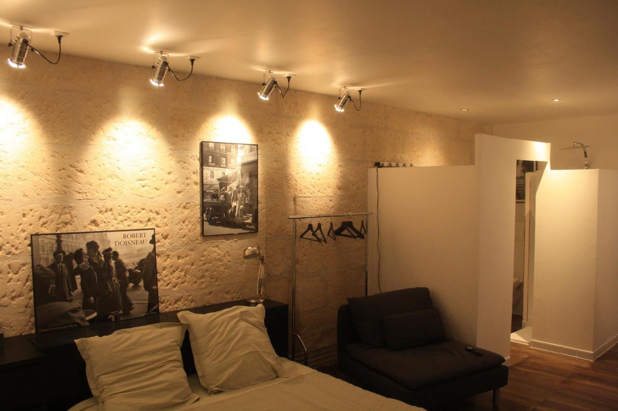 Apartamento Le Refuge Des Cordeliers Laon Habitación foto