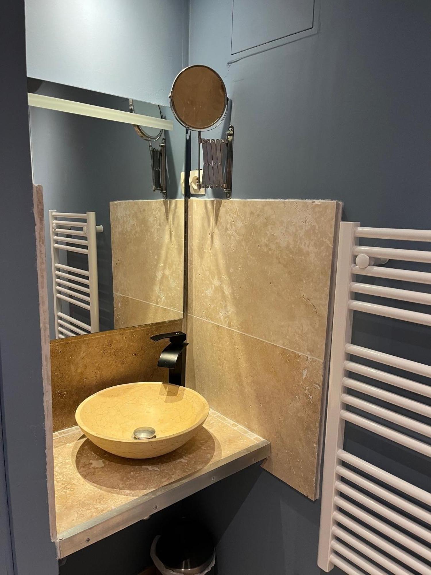 Apartamento Le Refuge Des Cordeliers Laon Habitación foto
