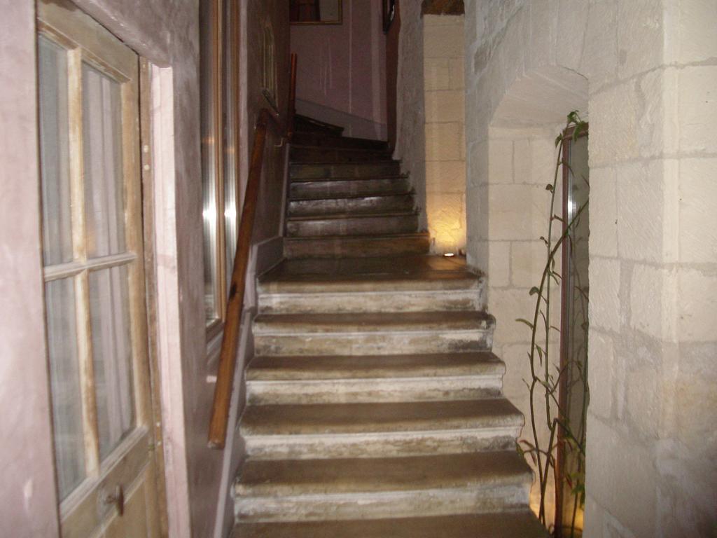 Apartamento Le Refuge Des Cordeliers Laon Exterior foto