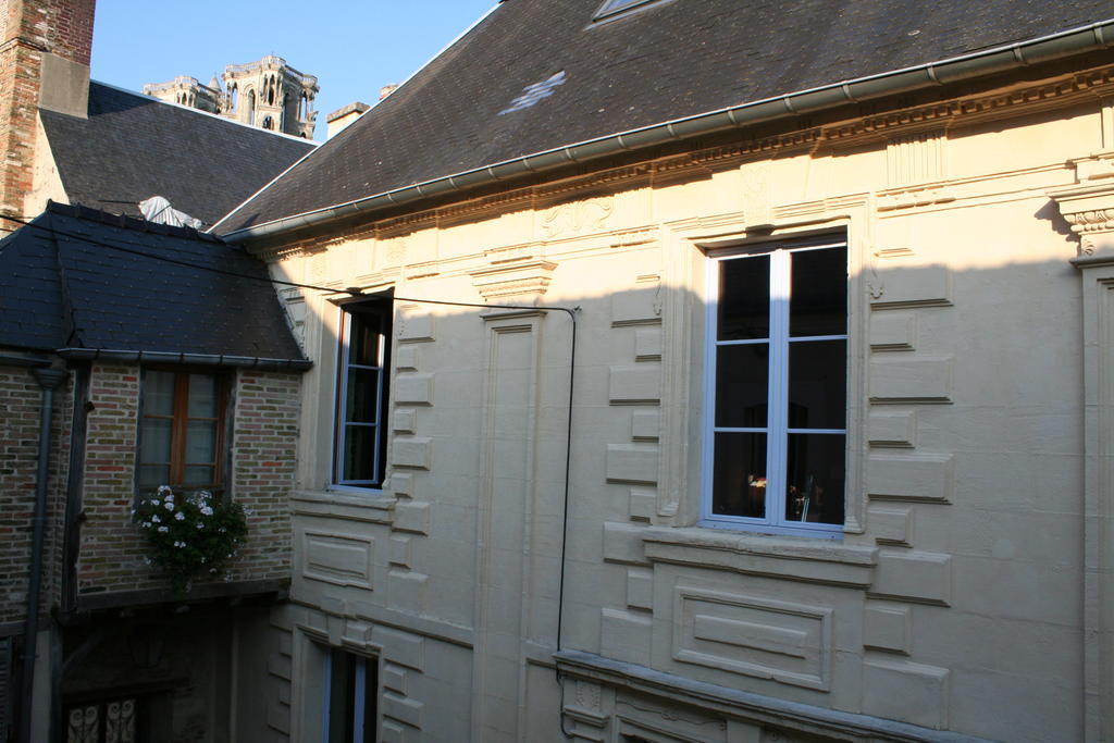 Apartamento Le Refuge Des Cordeliers Laon Exterior foto
